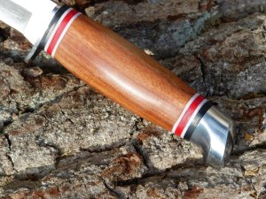 ØYO GEILO Allzweckmesser mit Rosenholzgriff