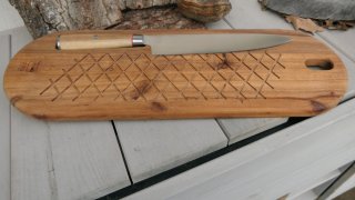 ØYO Küchenmesser mit Akazienbrett